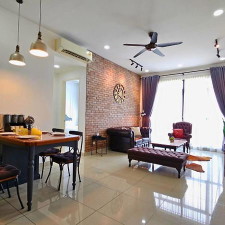Conezion Near Ioi City Mall, Maeps Serdang, Putrajaya By Cloud Host Esterno foto