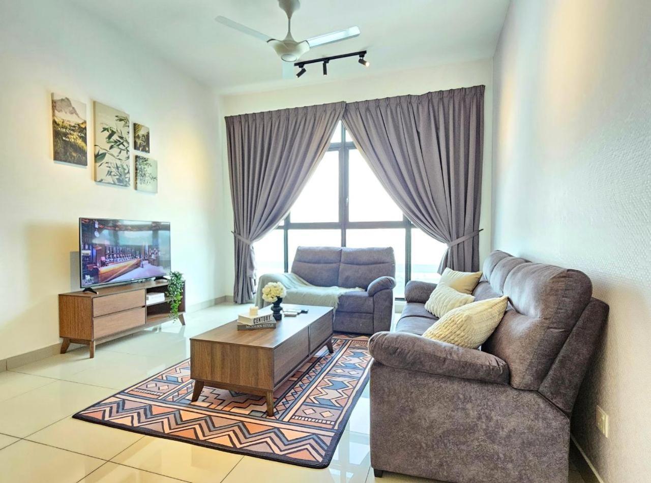 Conezion Near Ioi City Mall, Maeps Serdang, Putrajaya By Cloud Host Esterno foto