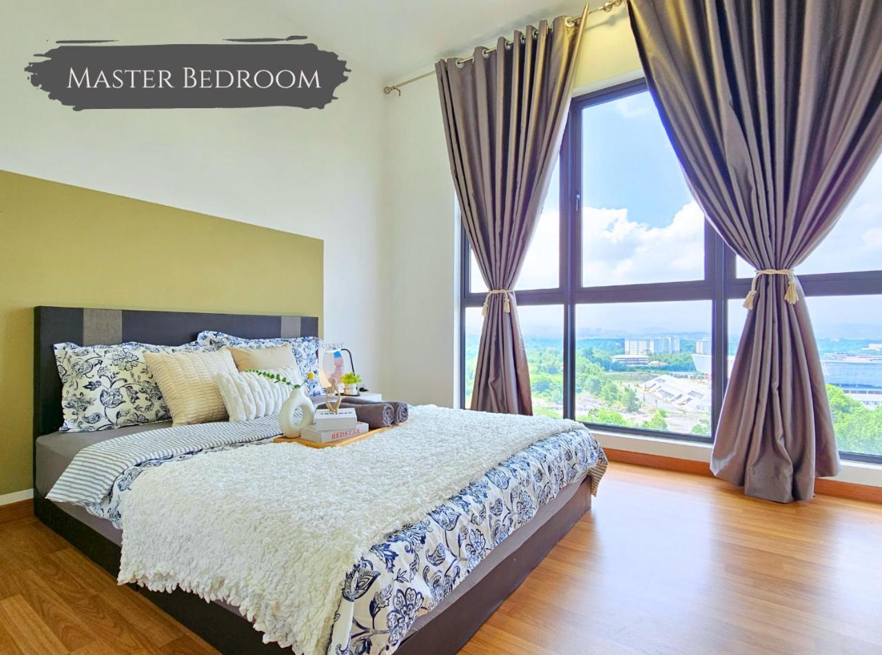 Conezion Near Ioi City Mall, Maeps Serdang, Putrajaya By Cloud Host Camera foto