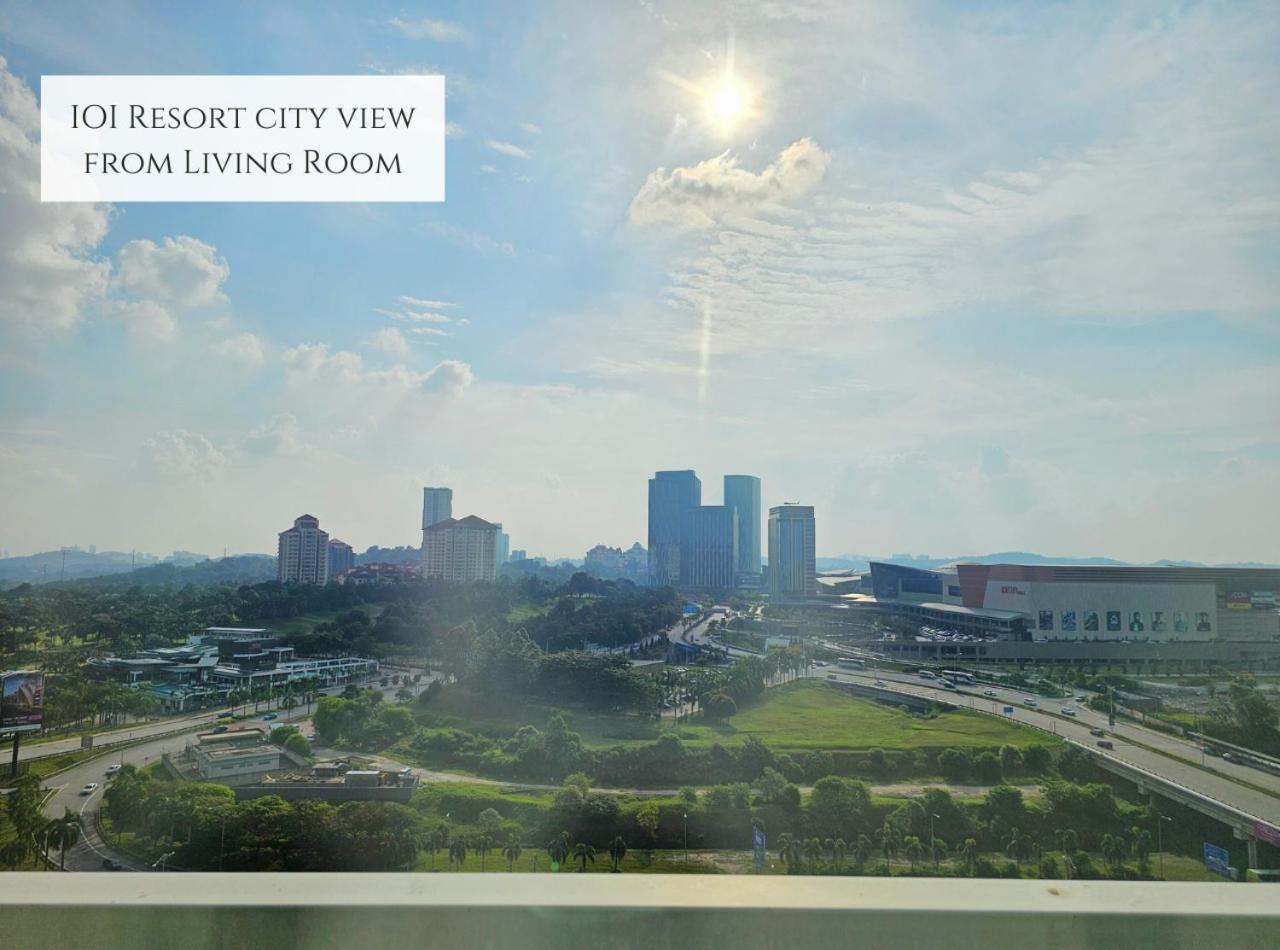 Conezion Near Ioi City Mall, Maeps Serdang, Putrajaya By Cloud Host Camera foto