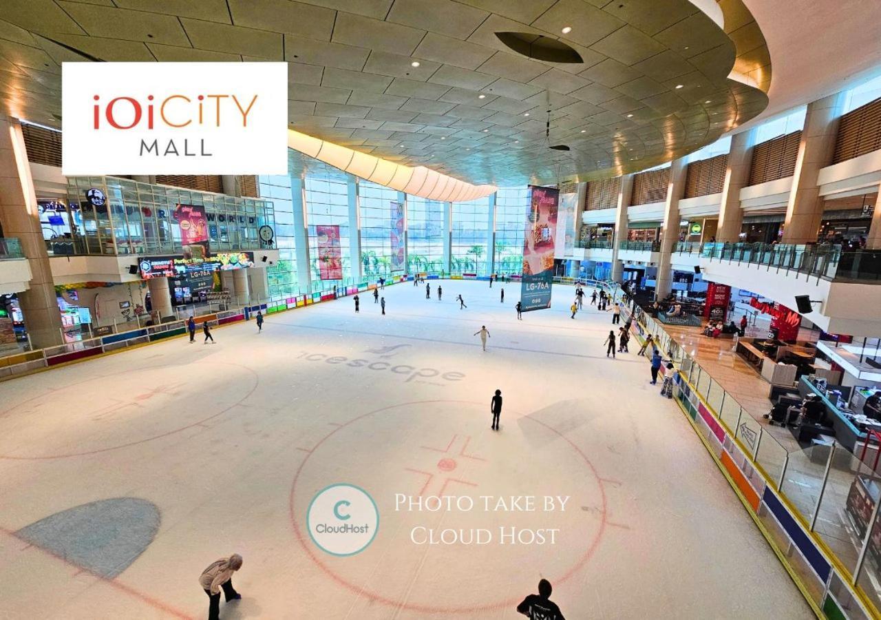 Conezion Near Ioi City Mall, Maeps Serdang, Putrajaya By Cloud Host Esterno foto